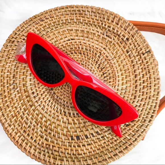 Retro CatEye Frame Sunglasses - Picture 2 of 3